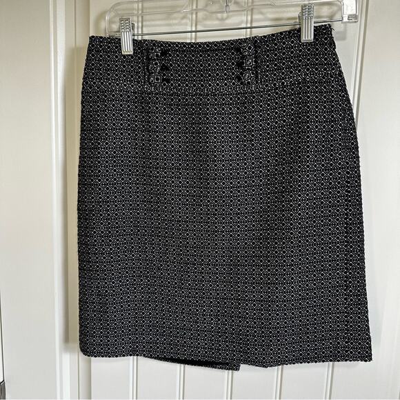 Ann Taylor women’s‎ skirt 0 petite black white - Picture 2 of 8